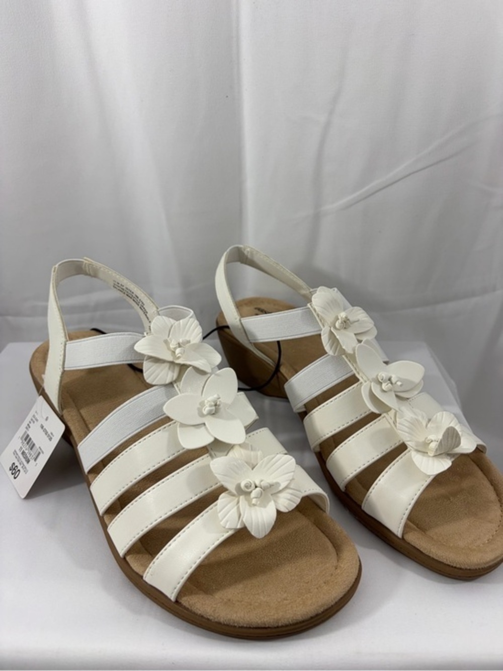 NWT East 5th Women's Size 11 Cream Floral Slingback Wedge Sandals